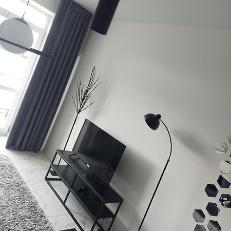 New Modern Apartment Uzjhorod Exteriör bild